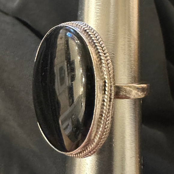 Vintage large sterling adjustable black stone statement ring open band size 7.75 - Picture 2 of 8